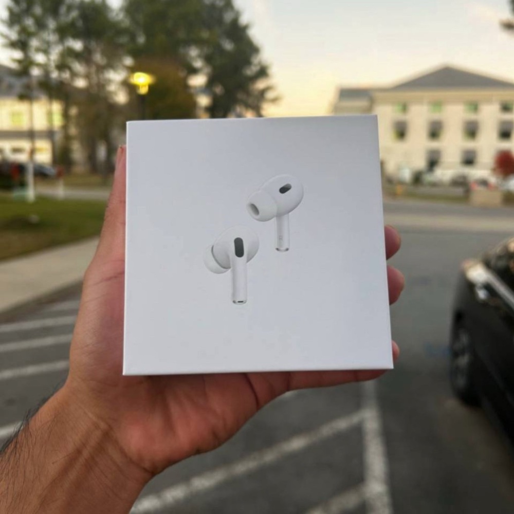 Apple AirPods Pro with Charging Case - White